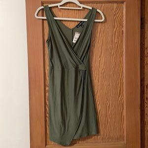 Olive green dress M